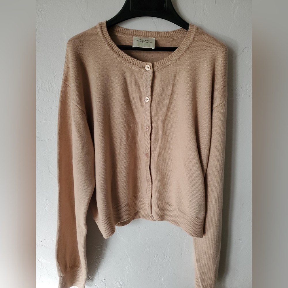 Elegant Beige Cardigan Sweater
